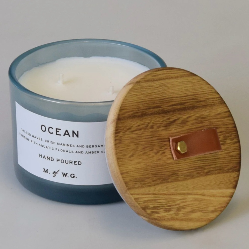 NWT- MAKERS OF WAX GOODS OCEAN SCENT CANDLE-11.2 oz